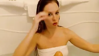 saraclark Gorgeous blonde bathes in the bath