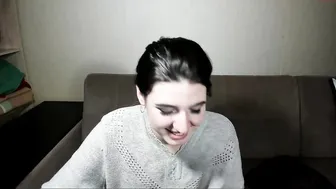 emilystafford Lustful brunette girl gets her pussy fucked