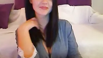 sexysobad Gorgeous babe seduces with big ass