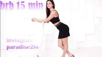 roxxana227 pretty hottie fucks herself
