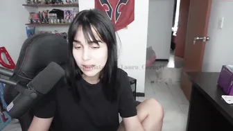 laura_cornett sexy slut caresses sex lips