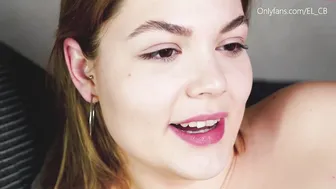 el__ charming slut demonstrates her ardent body.