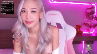 idaaaaaa busty maiden posing in stockings