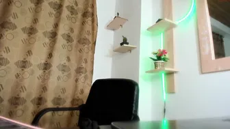 sexual_addiction busty kitty sucking penis