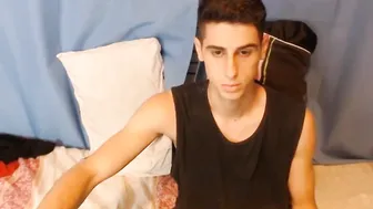 simon_lola beautiful bitch jerks off with an unusual device