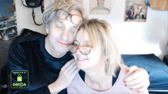 win2win naughty slut fucks anus phallus