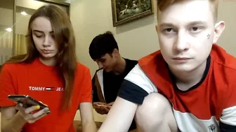all_cryst playing with her ass and pussy