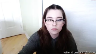 shy_teeenager gets an orgasm from jerking