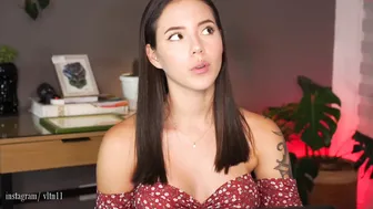 effyloweell shy slut caresses shaved cunt