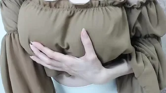1k1_nights blond slut jerking off dick
