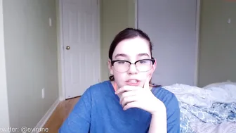 shy_teeenager naked beauty in the kitchen