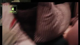 win2win luxurious slut masturbates shaved pussy