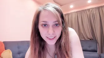 onebigkiss passionately jerking off her wet cunt