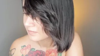 sugar_troubl3 shy slut pulls juicy cunt