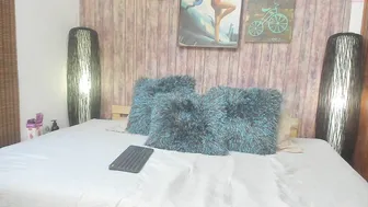 helen_aleshia vicious skin hot jerks off the anus