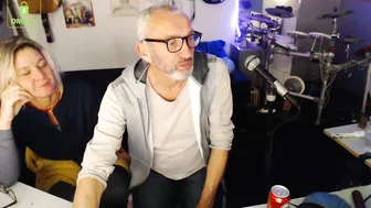 win2win slutty female has pussy fucked