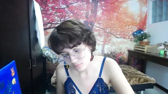 lola_lolaml cute lady shows natural tits