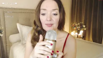 braingirl seductive babe masturbates shaved cunt