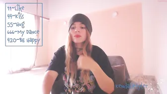kendalltyler luxurious blonde straddled sex toy