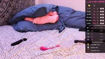 devynrose69 girl's insatiable pussy