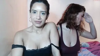 lola_and_carla338 mature confused masturbates shaved pussy