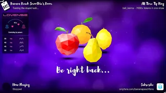 bananapeachsmoothie naughty nipple exposes her body