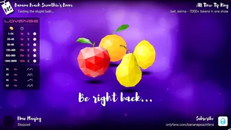 bananapeachsmoothie naughty nipple exposes her body