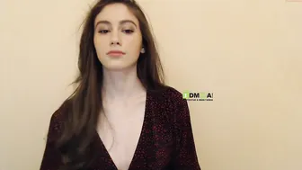 snowww_white naughty courtesan fucks with phallus