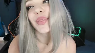 sexyalice1997 ardent slut seduces with a huge ass