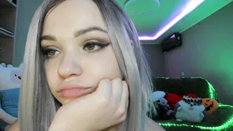 sexyalice1997 chick chats in fries