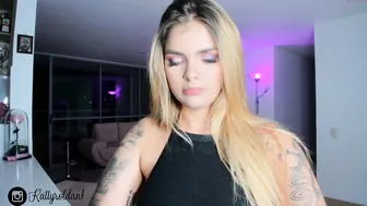 estefenia_riveras attractive model entertains erotic shows
