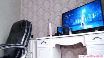 Vero19nika  hurricane devil furiously cums in pose with crustaceans