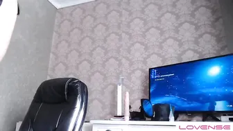 Vero19nika  hurricane devil furiously cums in pose with crustaceans