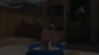 jilliandrake plump brunette masturbating pussy with her hand