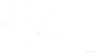 leah meow graceful bitch fucks both holes