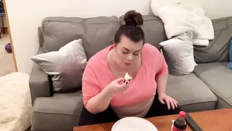 chloe bbw hot  private  with a toy
