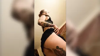 cattie ardent skin posing nude