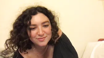dirty_baby_rica experienced slut caresses shaved cunt