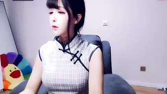 cute_dami A delightful young lady
