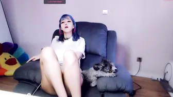 cute_dami black-haired confused - having fun in fries