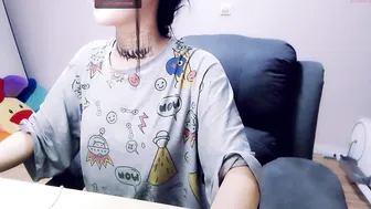 cute_dami sexy chick fingering pussy