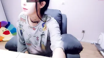 cute_dami crazy chick caresses sex lips