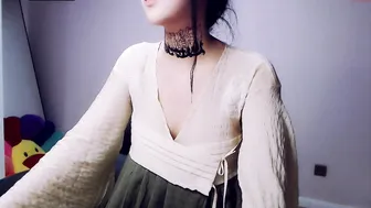 cute_dami fiercely jerking off her fat pussy