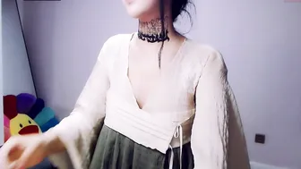 cute_dami fiercely jerking off her fat pussy