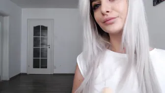 secretgoddess0 black-haired nymph pulls pussy