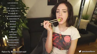 annahaven big boobed babe fucks her cap