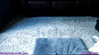 in_tune lustful mommy shows charms