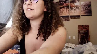 roxyrolla naughty  girl  strips down to her underwear