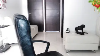 lulu_lopez babe in stockings fucks both holes