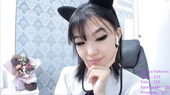 lindamei dark haired babe fucks pussy